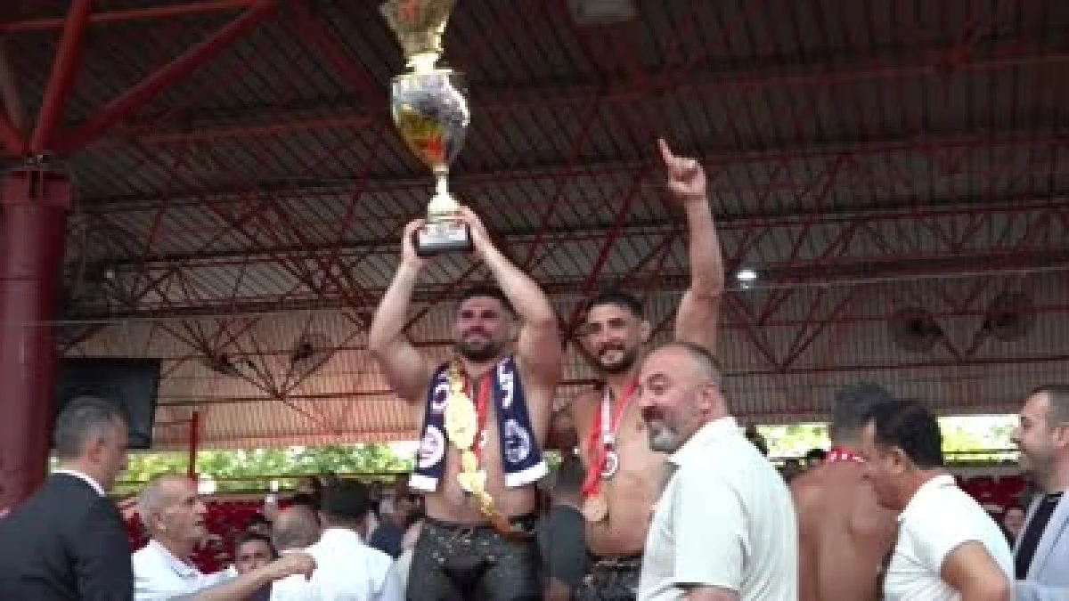 665. Tarihi Kırkpınar Yağlı G&uuml;reşleri'nin Başpehlivanı Erkan Taş, Altın Kemeri Kuşandı