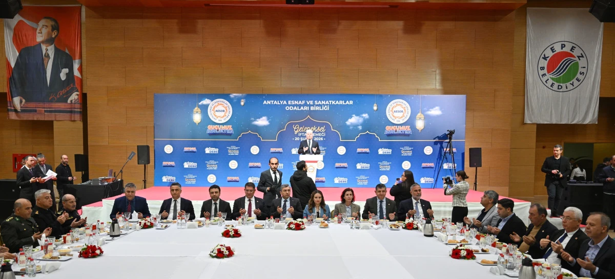 AESOB İftarında Siyaset ve Esnaf Aynı Masada