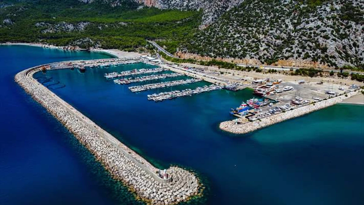 AK Parti Antalya Milletvekili Uslu, Finike'deki İkinci Yat Limanı Projesinde Gelinen Aşamayı Değerlendirdi
