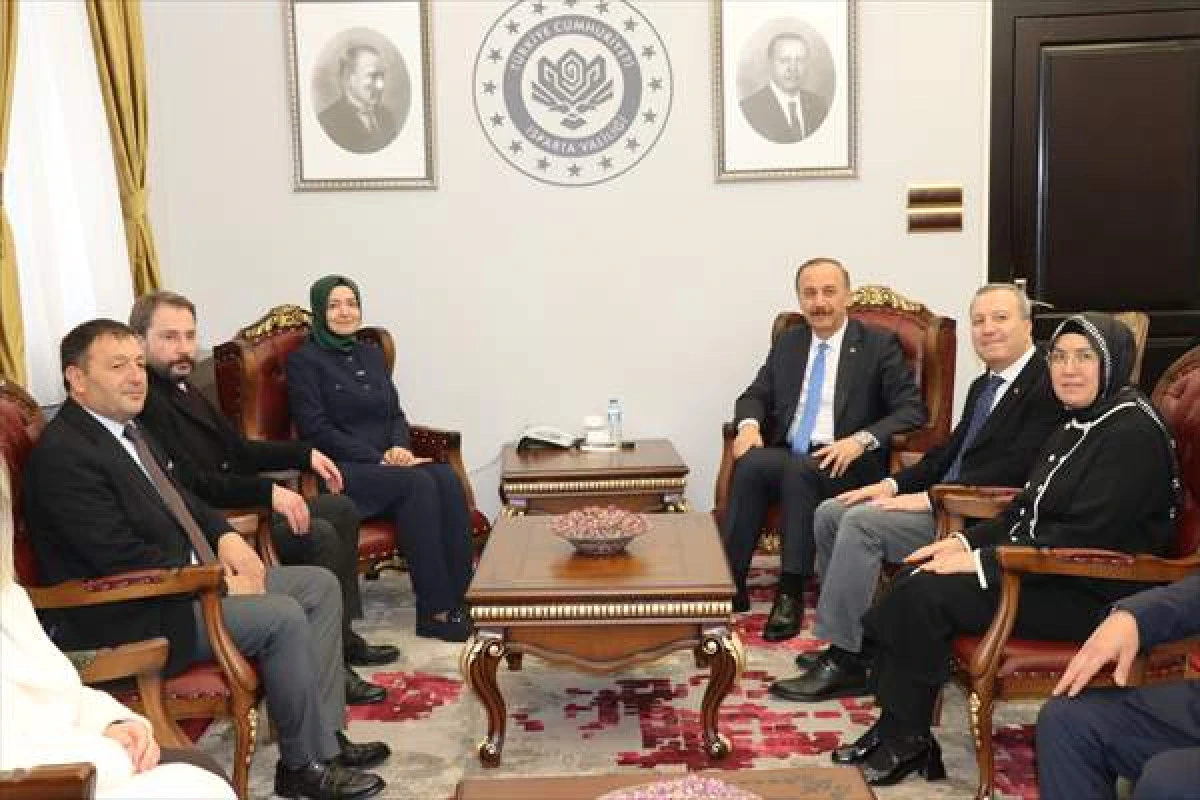 AK Parti Genel Başkan Yardımcısı Fatma Bet&uuml;l Sayan Kaya Isparta'da Konuştu