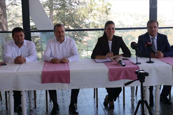 AK Parti Genel Başkan Yardımcısı Karaaslan, Isparta'da partililerle bir araya geldi: