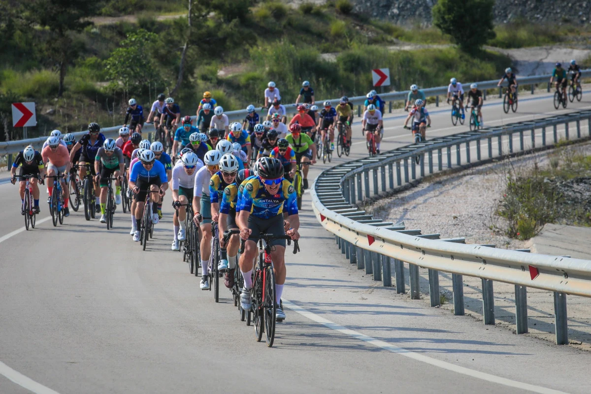Akra Gran Fondo Antalya Bisiklet Yarışları Tamamlandı