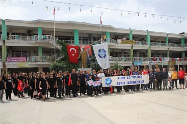 Antalya, Burdur ve Isparta İllerinde Eğitim Sendikalarından Okul Müdürünün Öldürülmesine Tepki