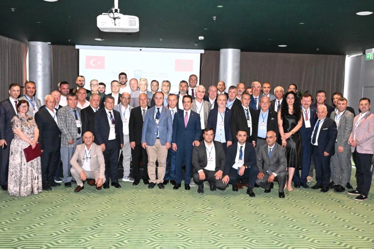 ANTALYA TARIMI ARNAVUTLUK’TA SAHNEDE