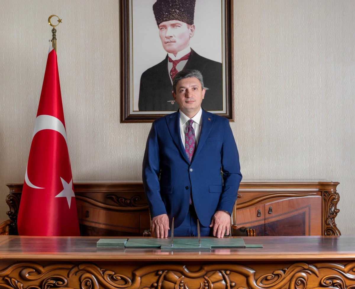 Antalya Valisi Hulusi Şahin&rsquo;in 30 Ağustos Zafer Bayramı Mesajı