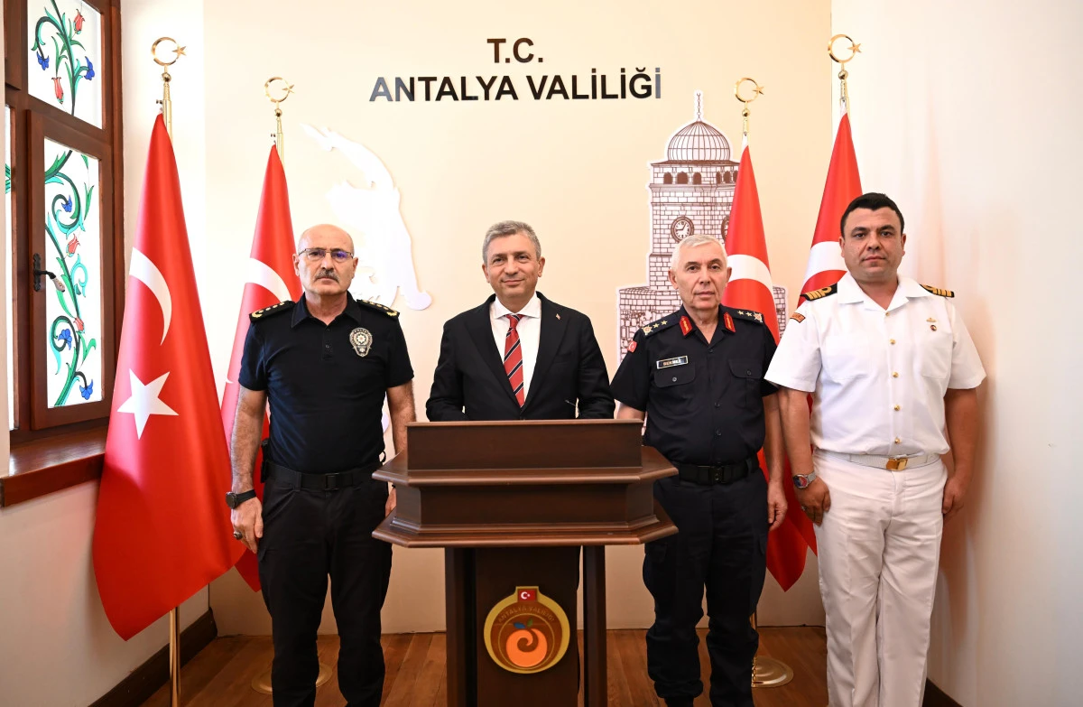 Antalya Valisi Şahin "İl Asayiş ve G&uuml;venlik Bilgilendirme Toplantısı"nda Konuştu