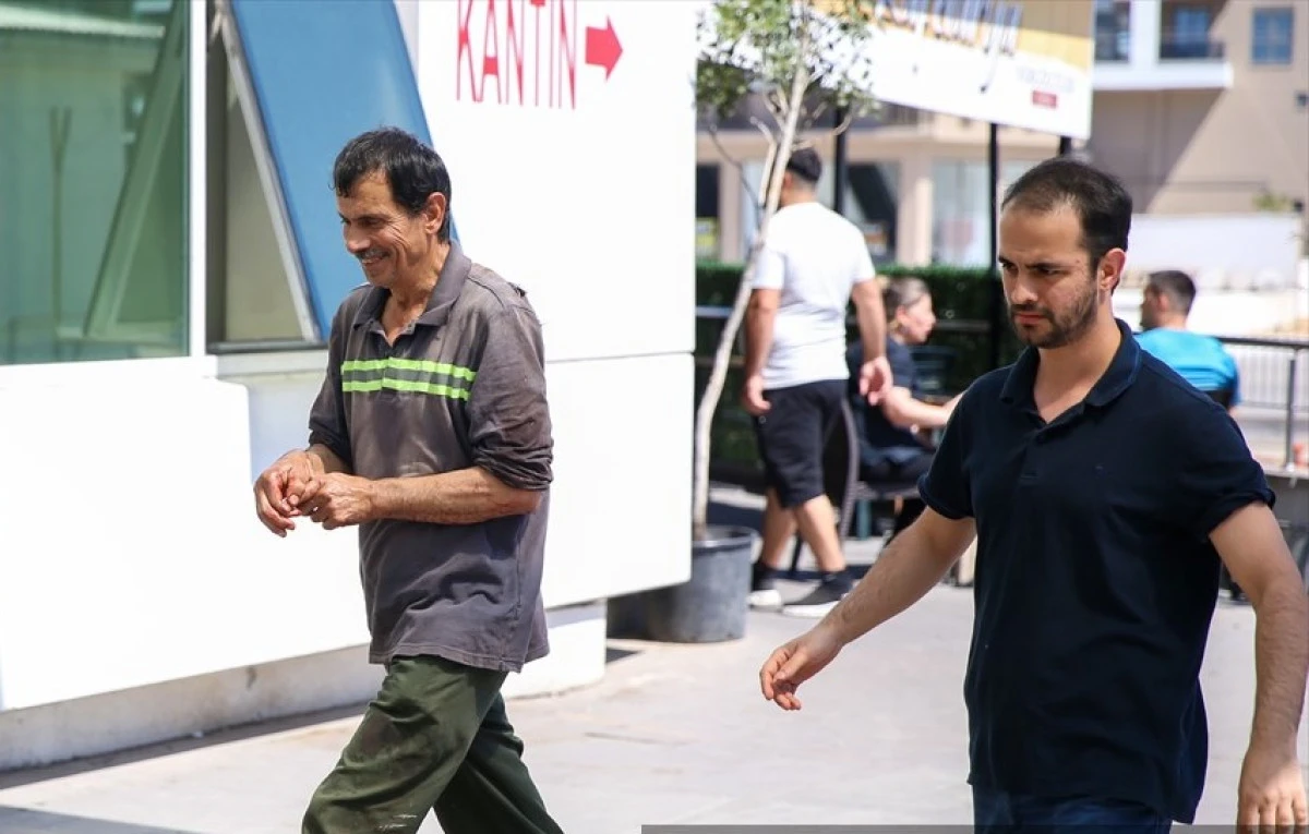 Antalya ve Burdur'da "Acemi Kasaplar" Hastanelik Oldu