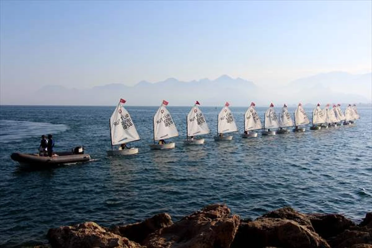 Antalya'da "Denizcilik ve Kabotaj Bayramı" Kapsamında Etkinlikler D&uuml;zenlendi