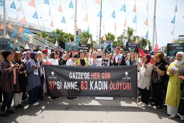 Antalya'da Kadınlar Gazze'deki Mazlum Anneler İçin Toplandı
