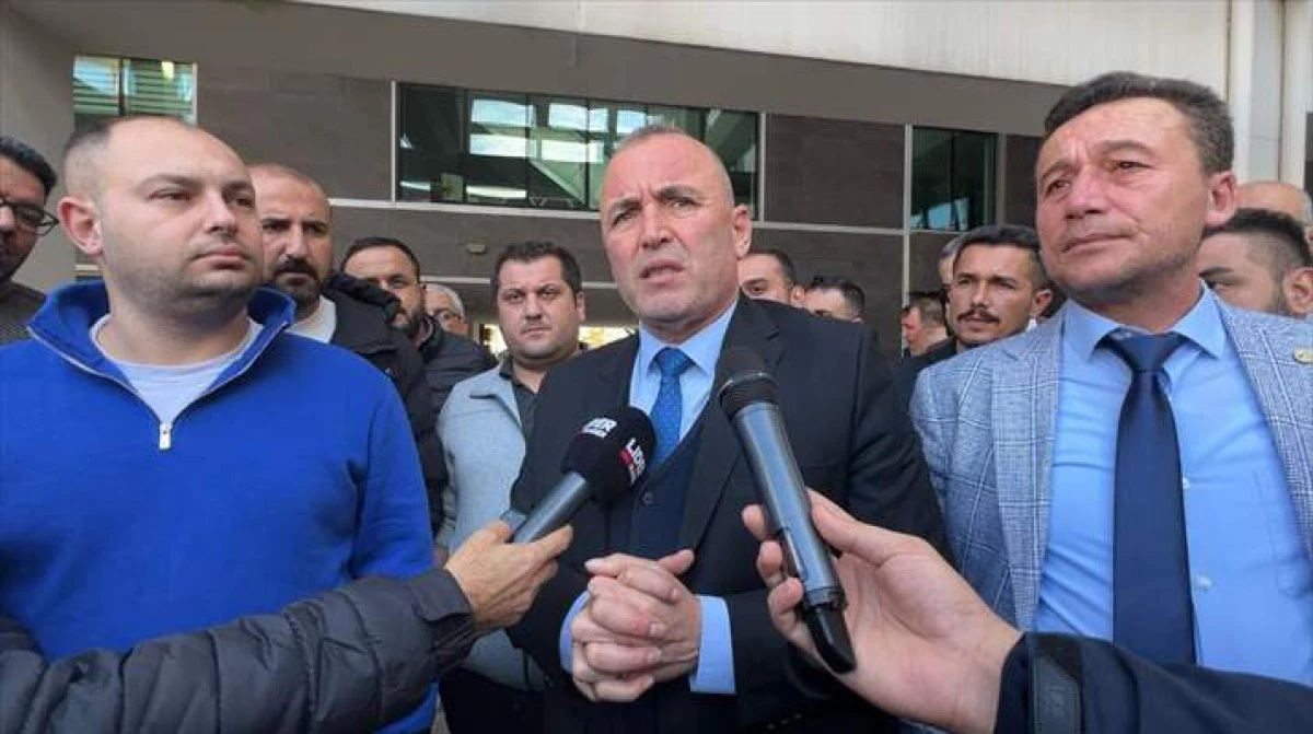 Antalya'da Servis&ccedil;iler "C Plaka" Alım İhalesinin İptaline Tepki G&ouml;sterdi