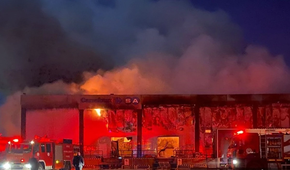 Antalya'da Soğuk Hava Deposunda Yangın &Ccedil;ıktı