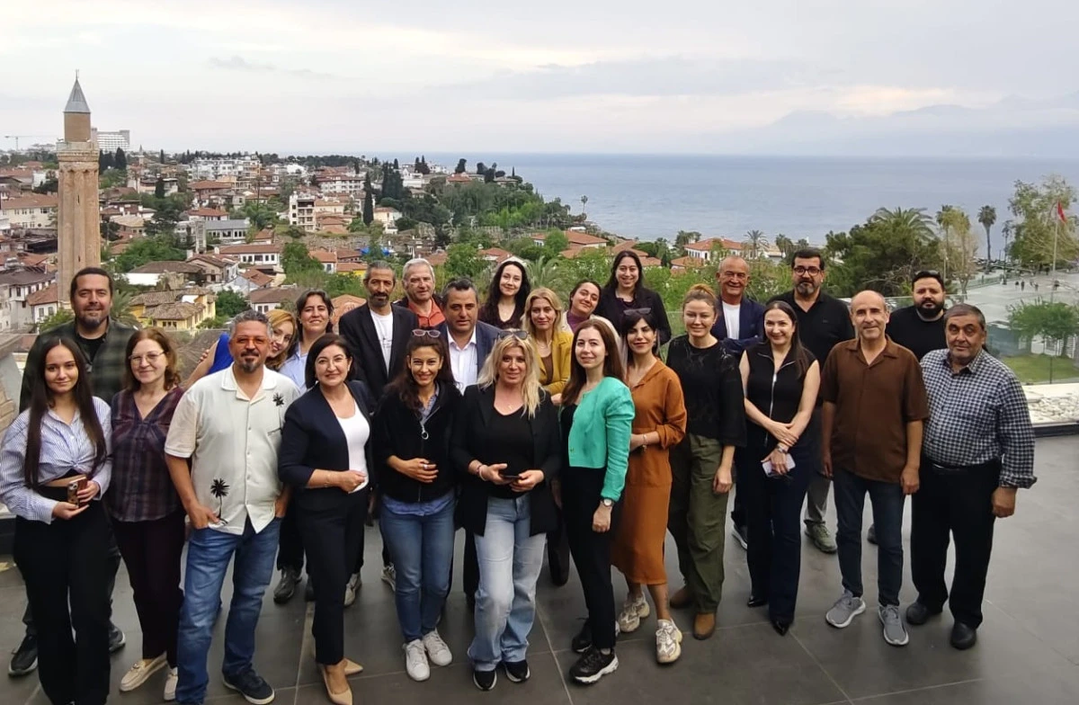 Antalya&rsquo;da Turizm Haberciliğine Yeni Vizyon;"Doğru Bilgi, G&uuml;&ccedil;l&uuml; Haber"