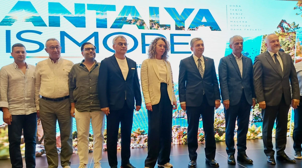 Antalya&rsquo;da Turizm Zirvesi; Sekt&ouml;r&uuml;n 170 Milyar Dolarlık G&uuml;c&uuml; Masada