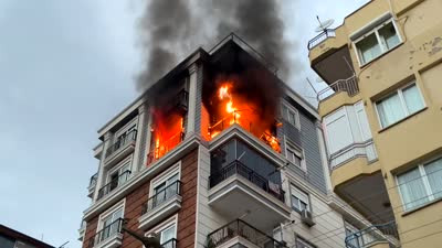 Antalya'da yangın çıkan dairede anne ile kızının cesedi bulundu