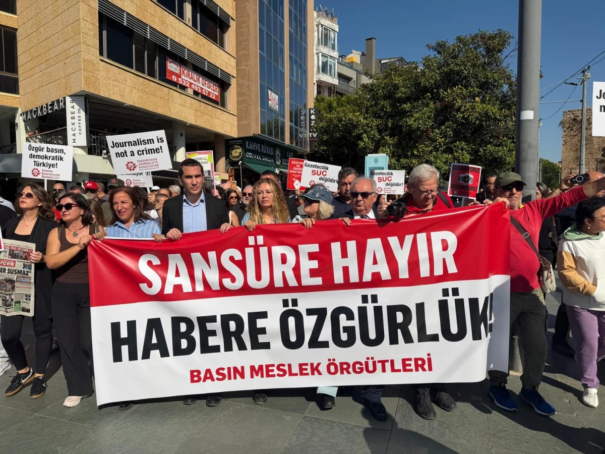 Antalya&rsquo;dan basın &ouml;zg&uuml;rl&uuml;ğ&uuml; y&uuml;r&uuml;y&uuml;ş&uuml;: &ldquo;&Ouml;zg&uuml;r basın yoksa &ouml;zg&uuml;r toplum yoktur&rdquo;