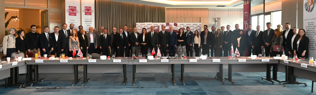 Antalya&rsquo;nın Tarihi İklim Deklarasyonu: COP31 Sivil Platformu Ortak Bildirisi Kamuoyuna A&ccedil;ıklandı