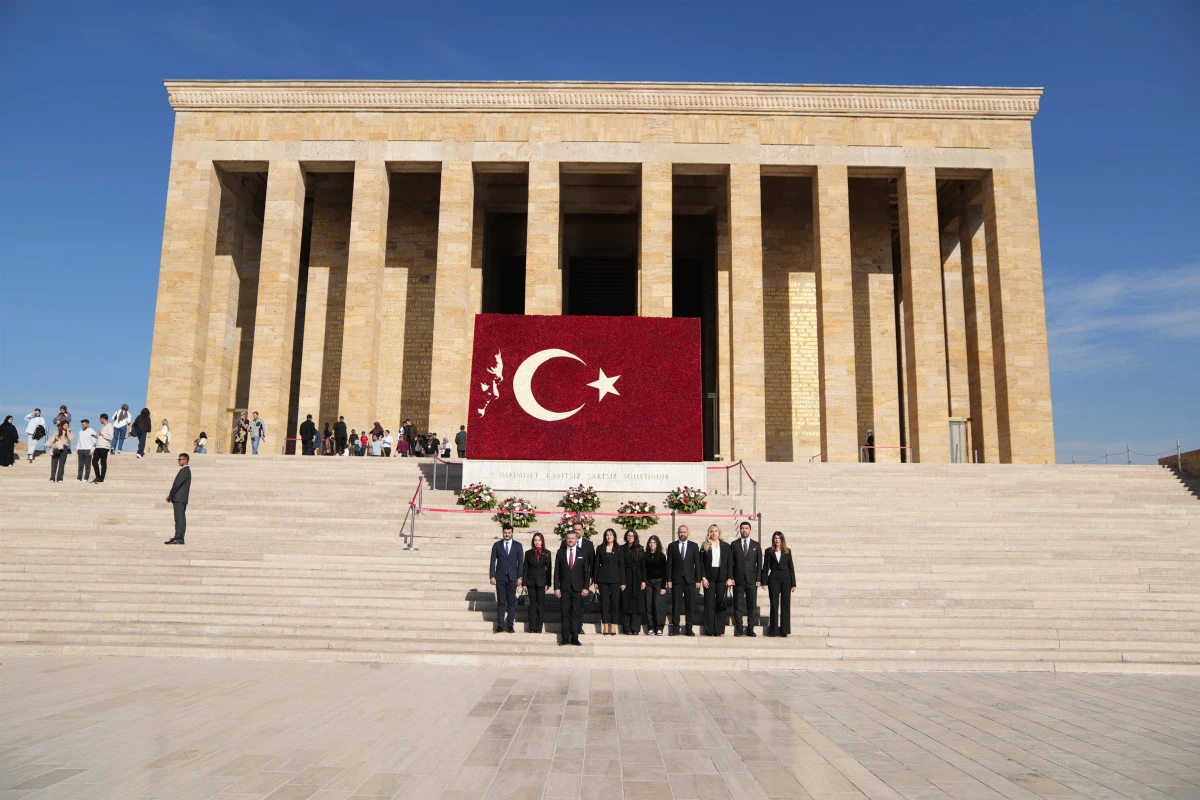 ANTGİAD’dan Anıtkabir’e Vefa Yolculuğu “Cumhuriyet’e sadakatimiz, Atatürk’e minnetimiz sonsuz”