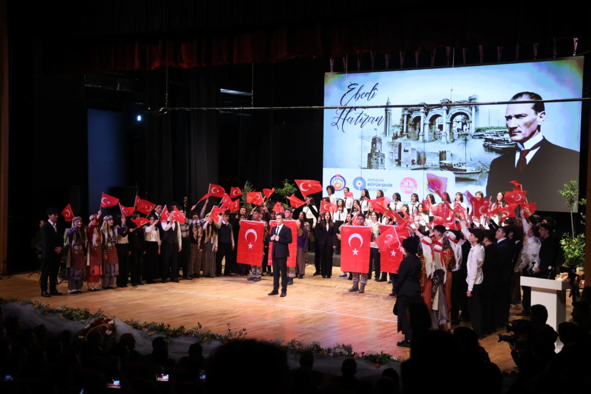 Atat&uuml;rk&rsquo;&uuml;n Antalya&rsquo;ya Gelişinin 96. Yılı Coşkuyla Kutlandı