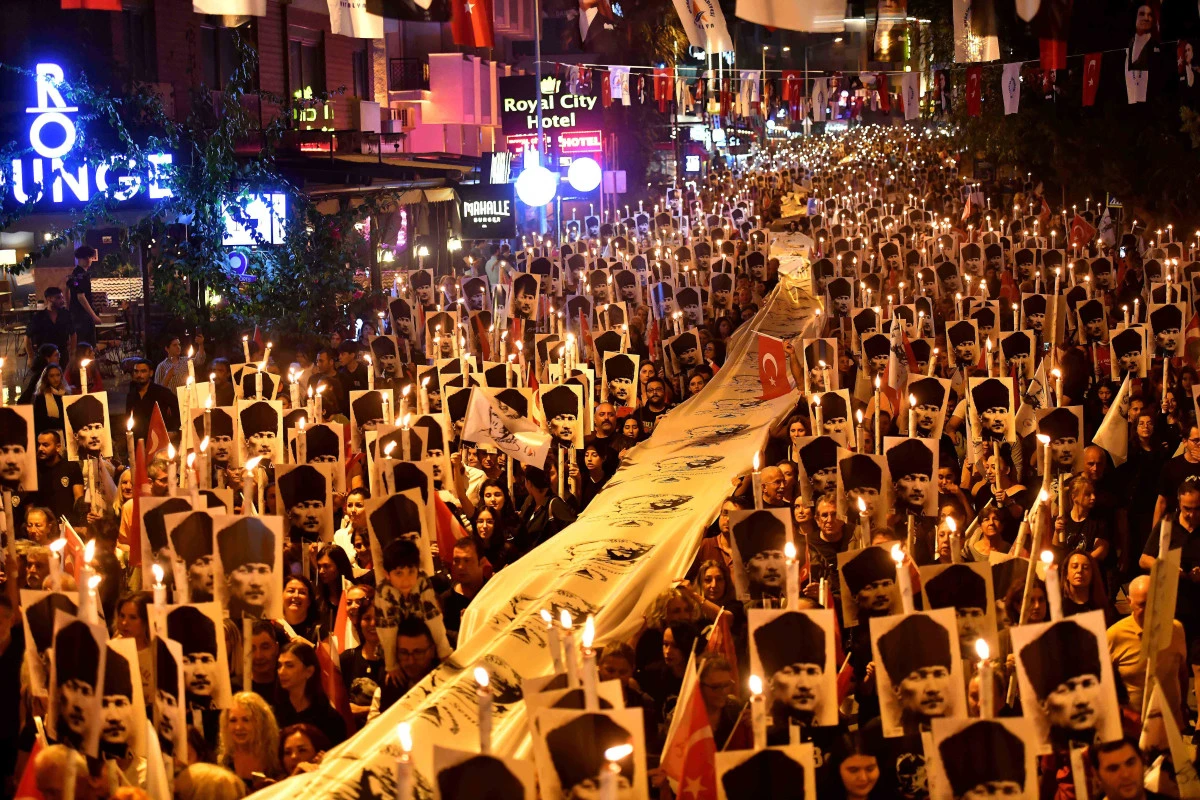 ATA’YA SAYGI YÜRÜYÜŞÜNDE ANTALYA TEK YÜREK