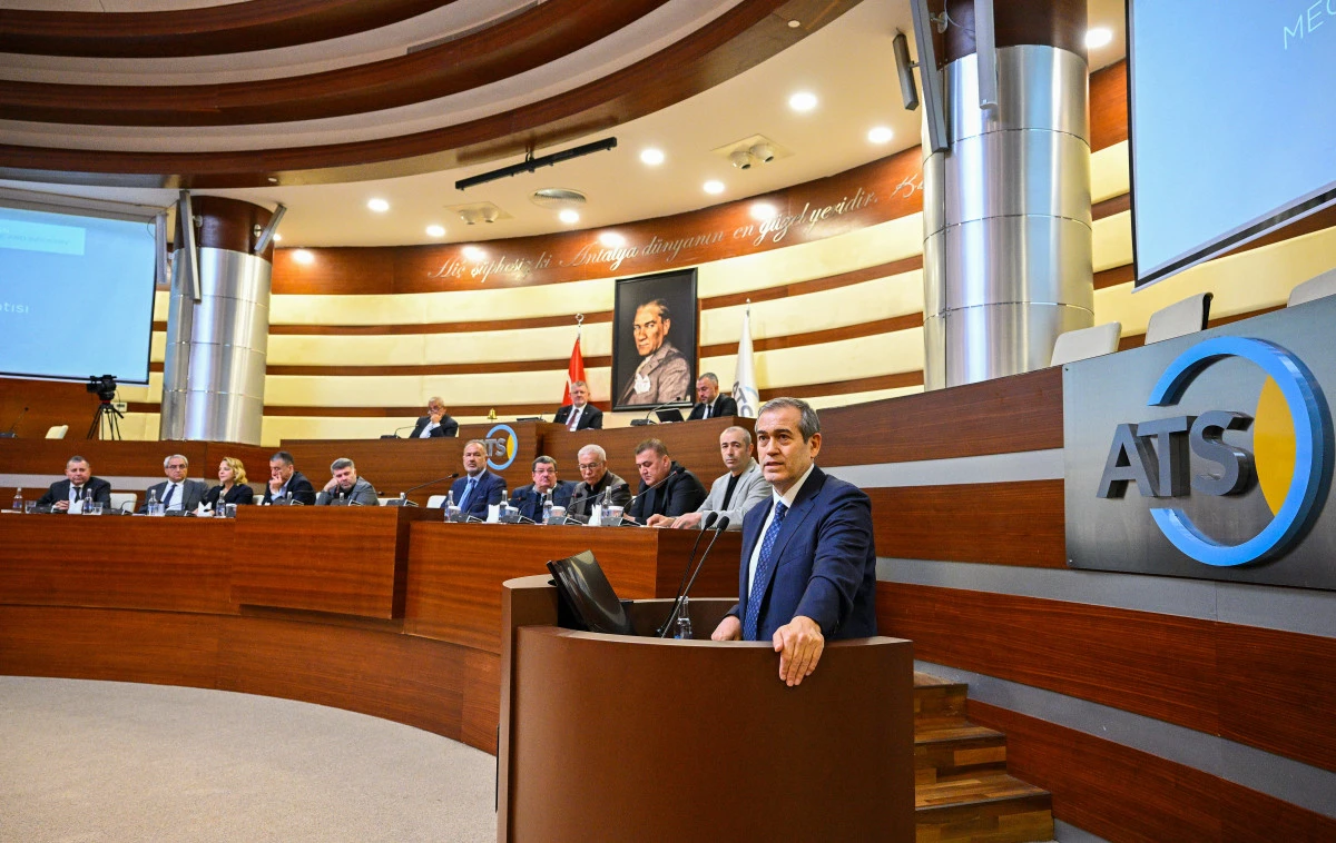 ATSO MECLİSİNDE EKONOMİ R&Ouml;NTGENİ: TURİZMDE RİSK VAR, &Ccedil;&Ouml;K&Uuml;Ş YOK!