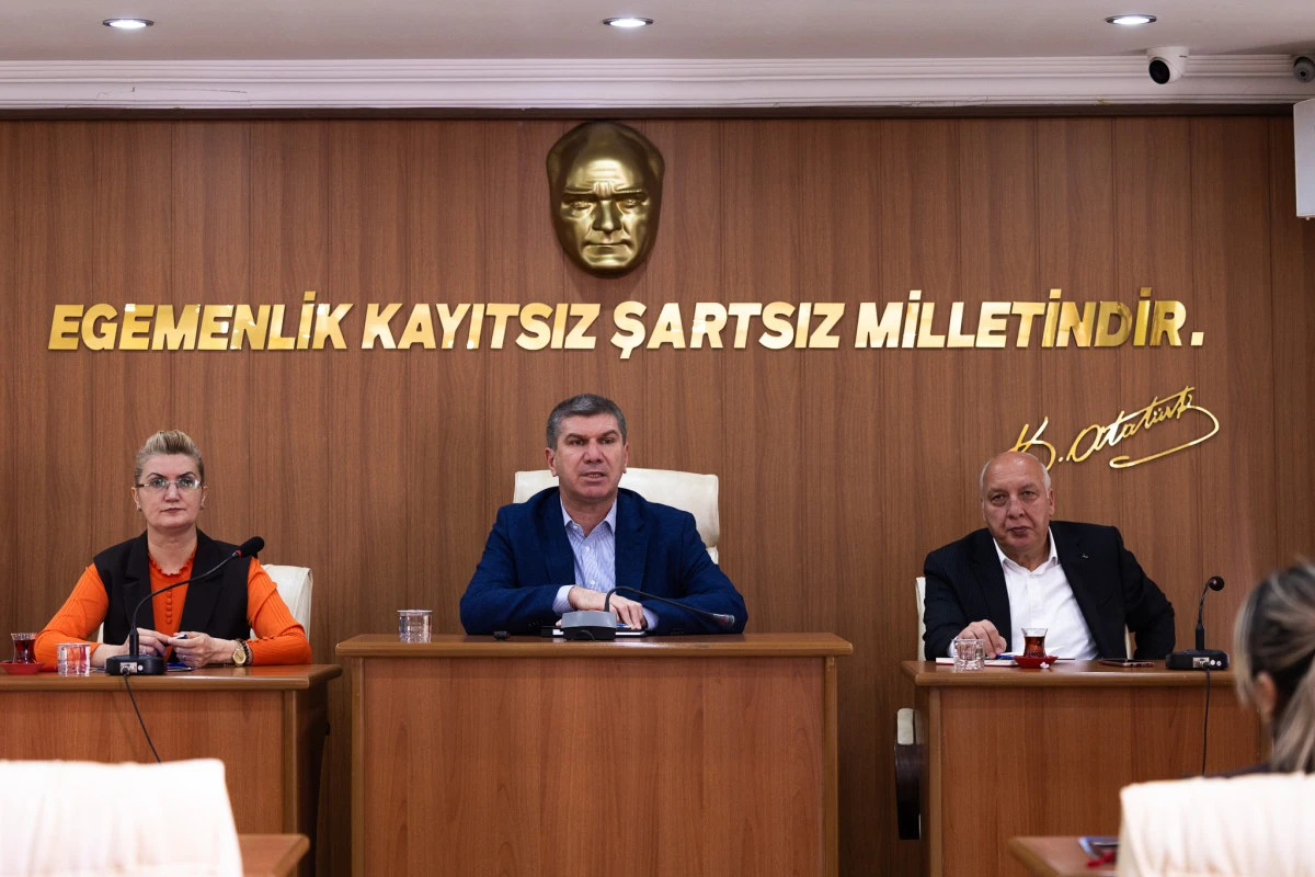 Başkan Ercengiz, Birim Müdürleri İle Değerlendirme Toplantısı Yaptı