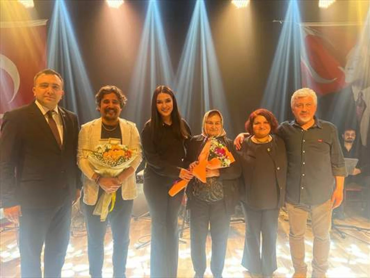 Bucak'ta Kabak Kemane Ustası Halit &Ouml;n&uuml;r Anıldı