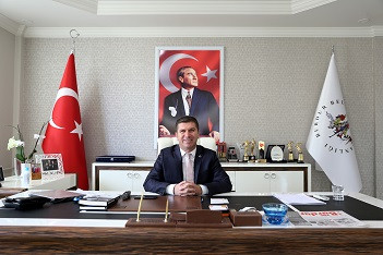 Burdur Belediye Başkanı Ercengiz'in  Ramazan Bayramı mesajı
