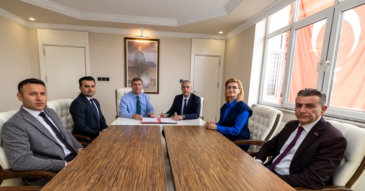 Burdur Belediyesi &Ccedil;alışanlarına 87 Bin TL Promosyon