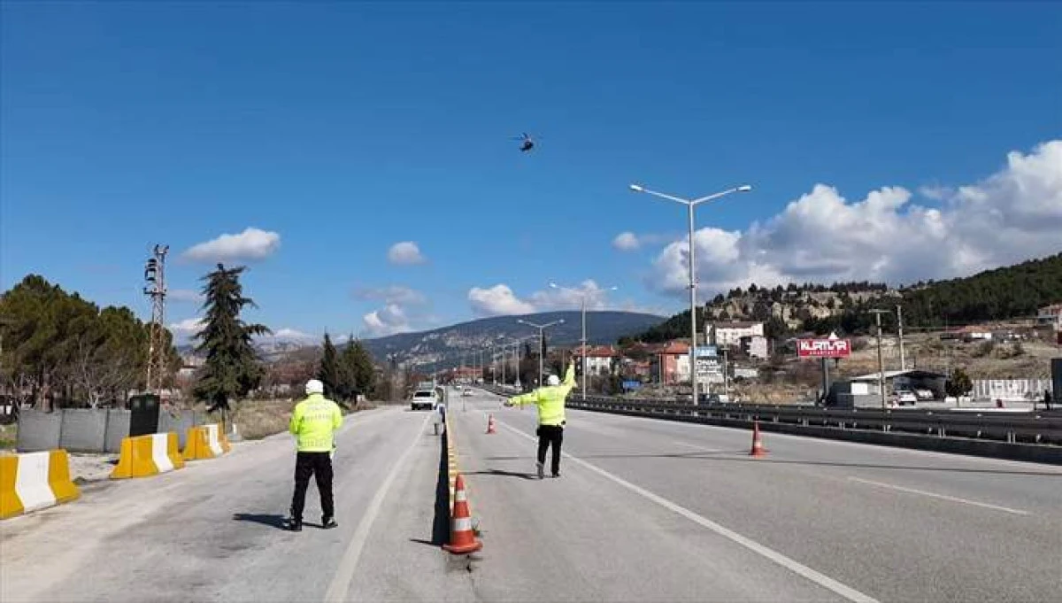 Burdur'da Helikopterle Trafik Denetimi Yapıldı