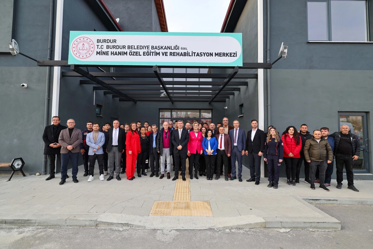 Burdur’da Özel Eğitim Merkezi 1 Yaşında