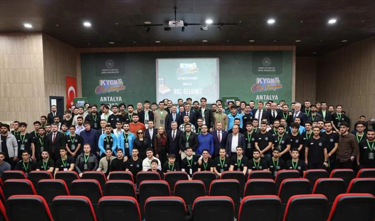 Cevdet Yılmaz: &ldquo;Bizim Gen&ccedil;liğimiz Pırıl Pırıl&rdquo;