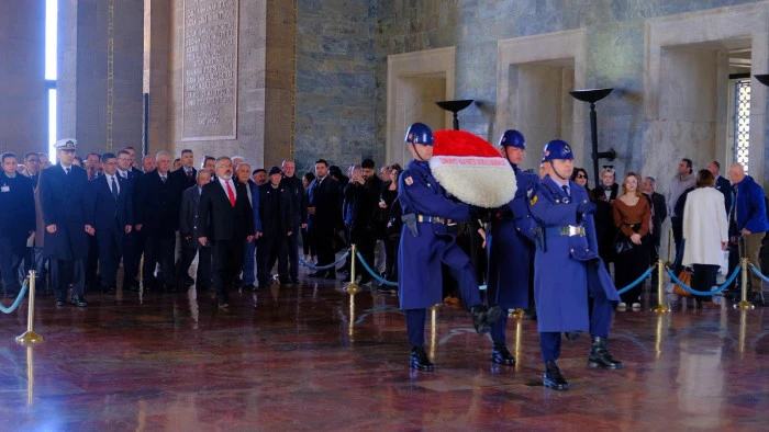 CHP Isparta&rsquo;dan Anıtkabir&rsquo;de Cumhuriyet Vurgusu