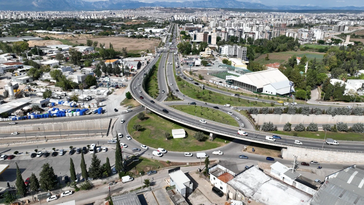 COP31 &Ouml;NCESİ ANTALYA&rsquo;DA TRAFİK ALARMI! 9-13 KASIM&rsquo;A DİKKAT