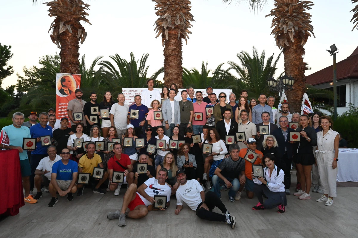 CUMHURİYET COŞKUSU KORTLARDA: ŞAMPİYONLAR BELLİ OLDU !