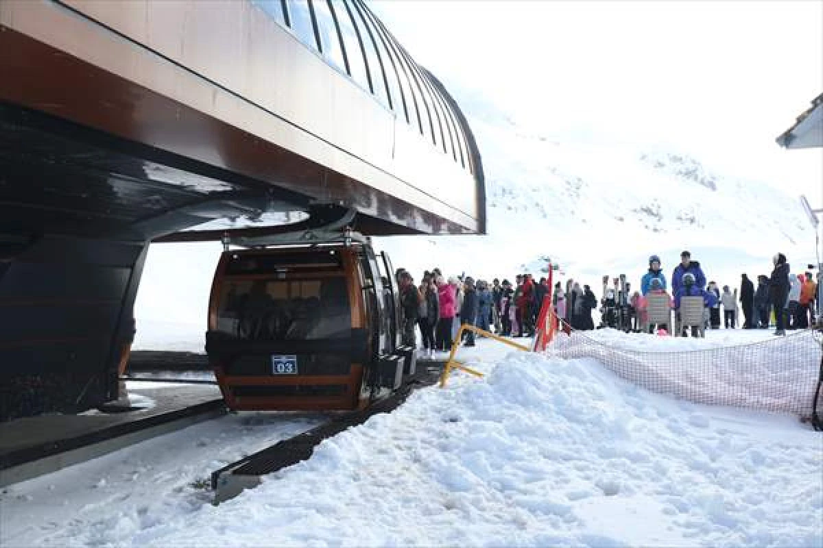 Davraz Kayak Merkezi Hafta Sonunda Yaklaşık 24 Bin Kişiyi Ağırladı