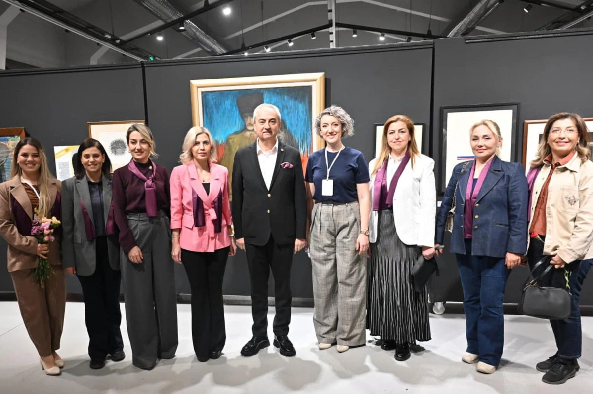 Dokumapark&rsquo;ta Kadın Sanatının G&uuml;c&uuml;: &Uuml;&ccedil; Nesil &ldquo;CROSS&rdquo; Sergisinde Buluştu