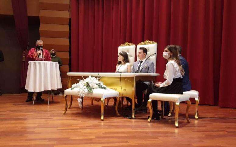 ALTIN VE BAYDAN AİLESİNİN MUTLU GÜNÜ 