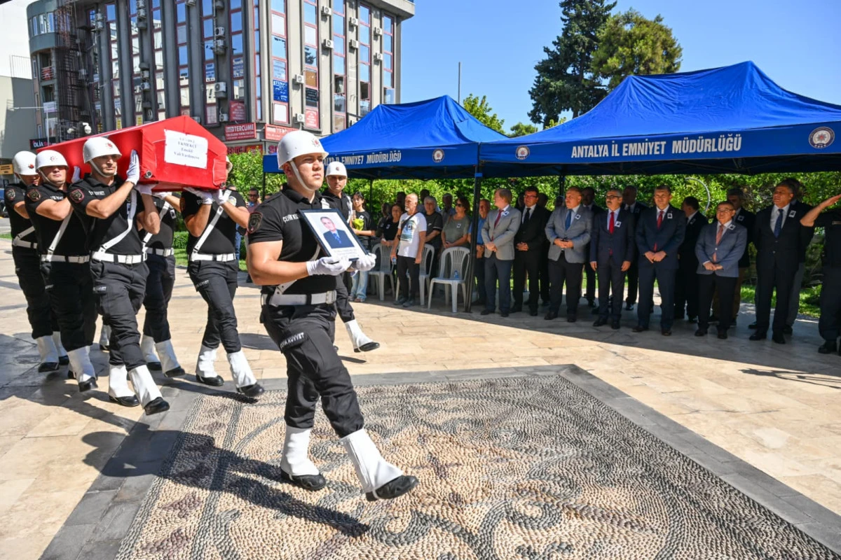 EMEKLİ VALİ YARDIMCISI CEVDET EKMEKÇİ EBEDİYETE UĞURLANDI