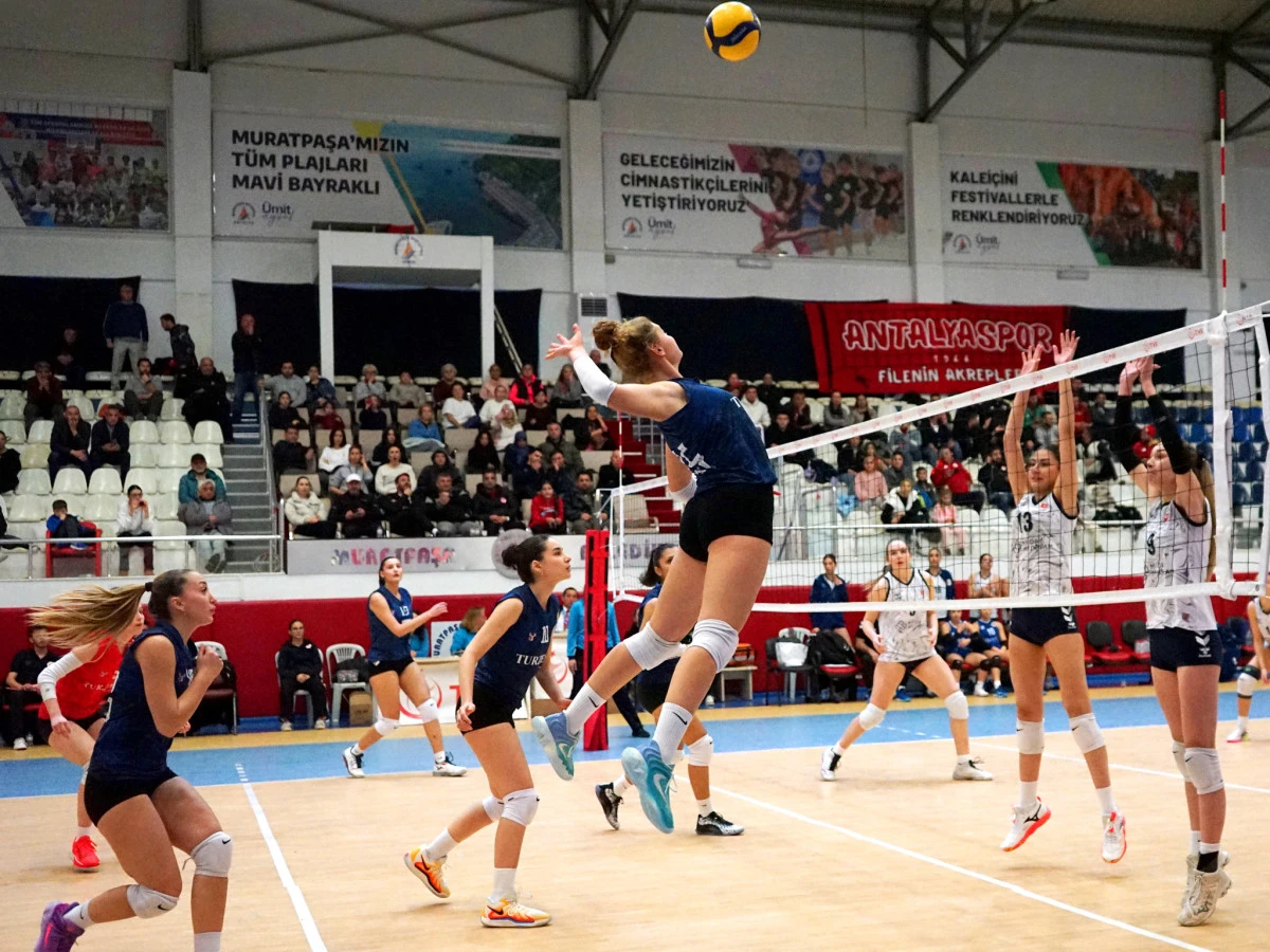 G&uuml;ral Premier Antalyaspor 3-0 Akdeniz Bilgi Spor Kul&uuml;b&uuml; 