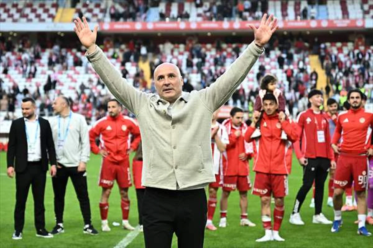 Hesap.com Antalyaspor: 3 - ikas Ey&uuml;pspor: 0