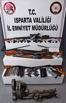 Isparta ve Burdur'daki silah kaçakçılığı operasyonunda 1 kişi tutuklandı
