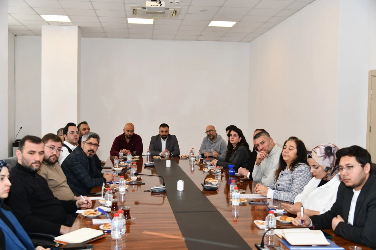 ISPARTA&rsquo;DA CAM BALKON KRİZİ &Ccedil;&Ouml;Z&Uuml;LD&Uuml;