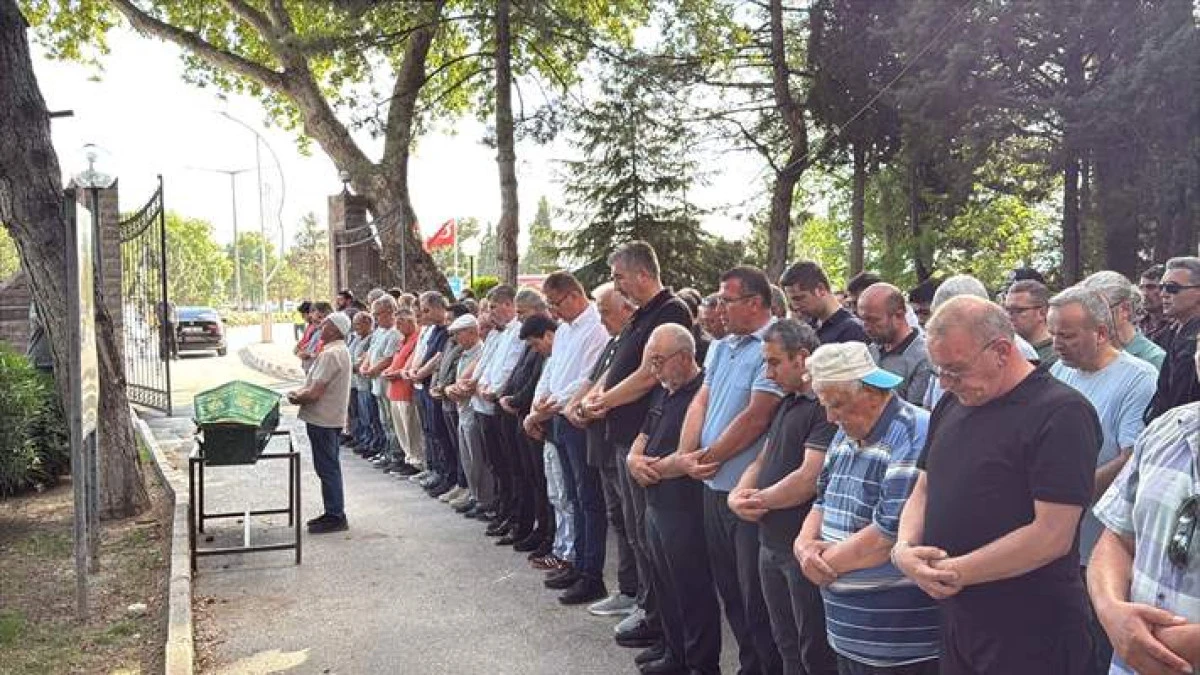 Isparta'da Diş Tedavisi Sırasında &Ouml;len &Ccedil;ocuğun Cenazesi Burdur'da Son Yolculuğuna Uğurlandı
