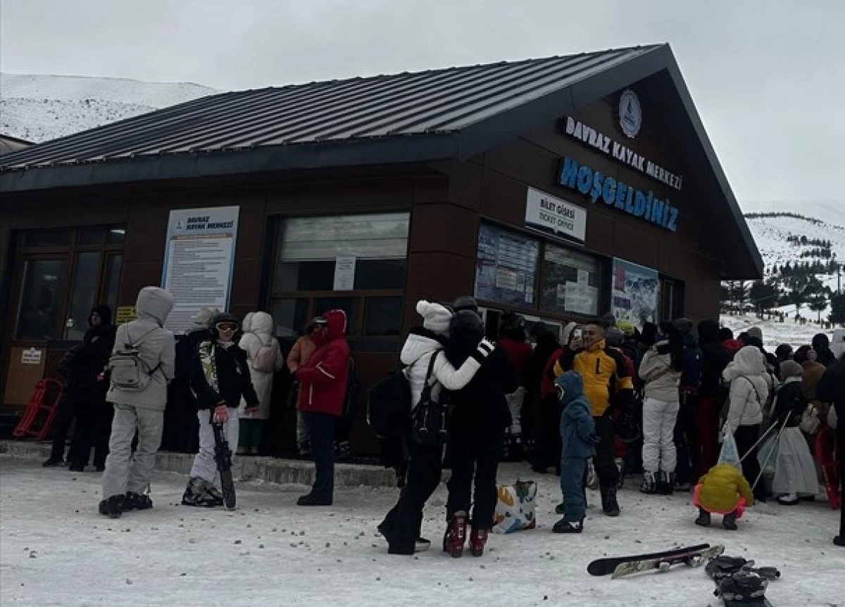 Isparta'daki Davraz Kayak Merkezi K&ouml;yl&uuml;lerin Yaşamını Değiştirdi
