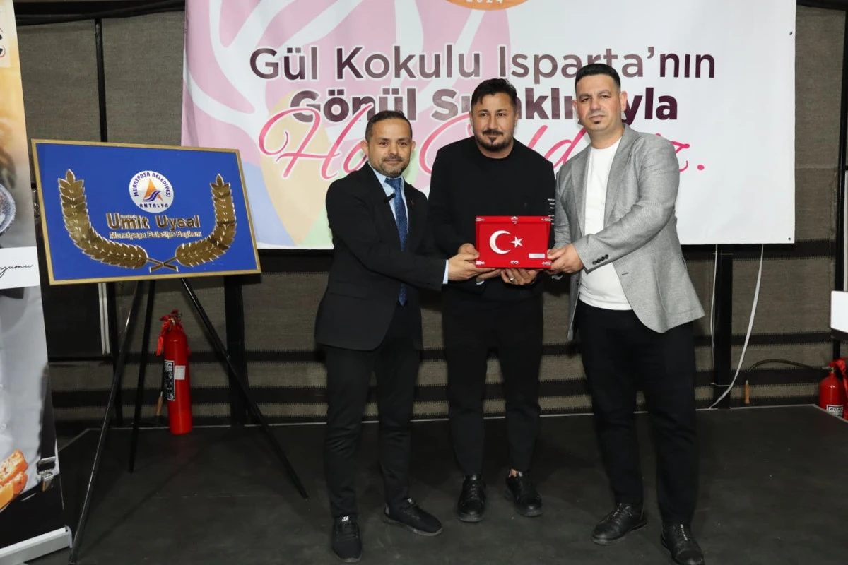 ISPARTALILAR İFTAR SOFRASINDA BULUŞTU