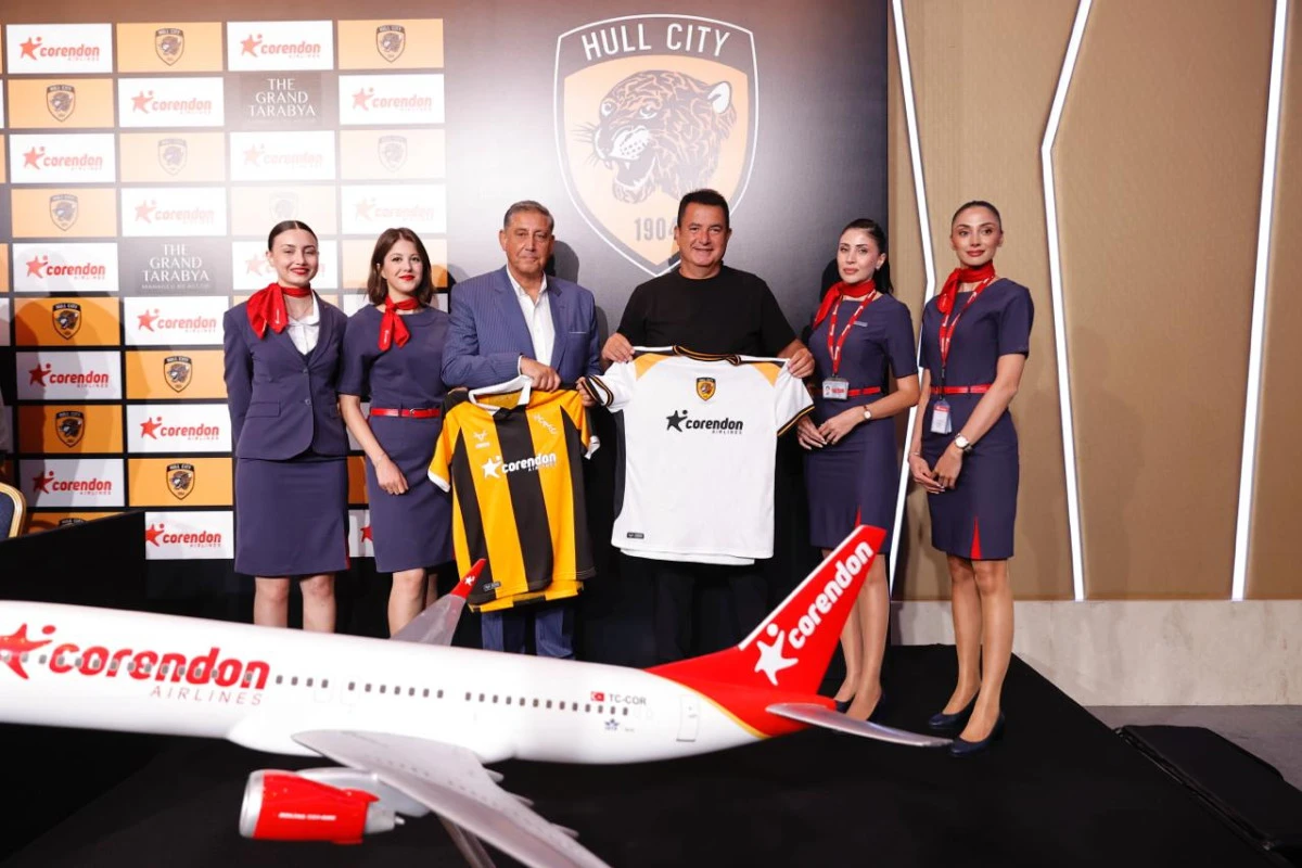 İSTANBUL'DA G&Uuml;&Ccedil; BİRLİĞİ ZİRVESİ; CORENDON VE HULL CITY PREMİER LİG HEDEFİNE BİRLİKTE U&Ccedil;UYOR!