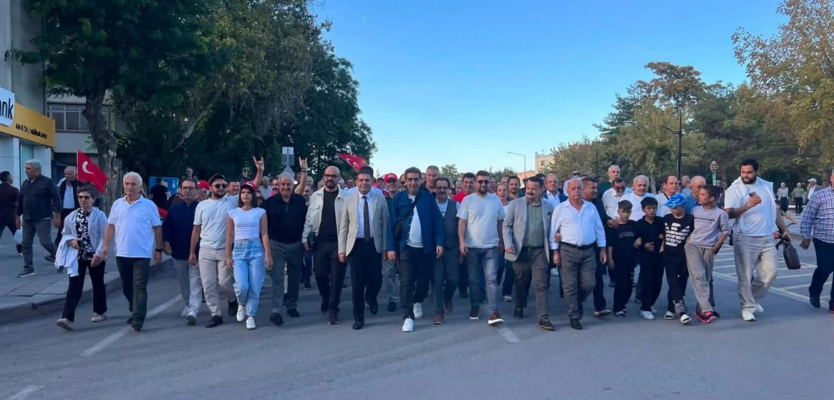 İYİ Parti Antalya&rsquo;dan Aksaray Mitingine G&uuml;&ccedil;l&uuml; Katılım