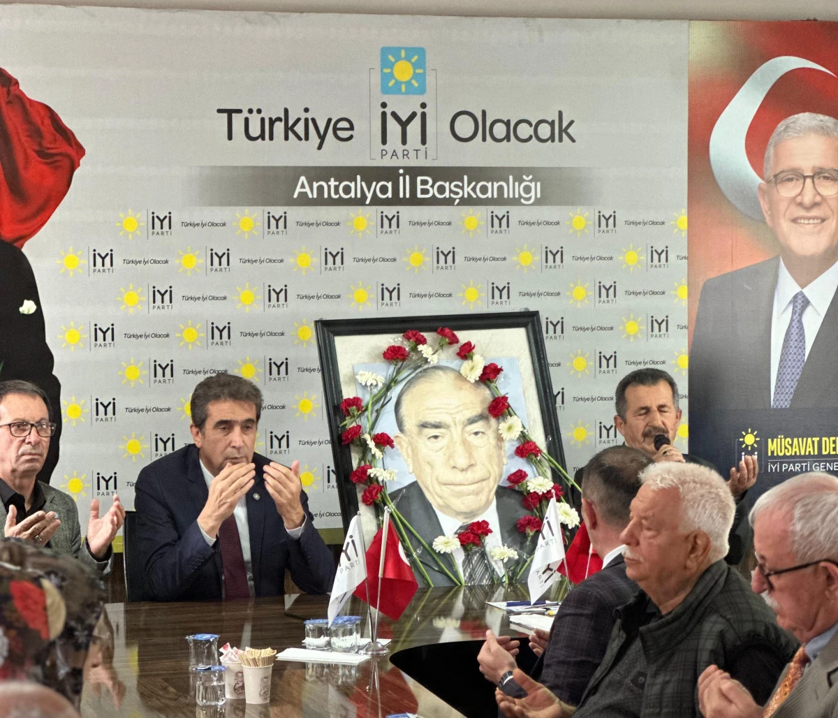 İYİ PARTİ ANTALYA'DAN ANLAMLI ANMA PROGRAMI