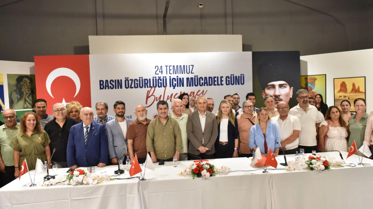 Kepez Belediye Başkanı Kocag&ouml;z Basın Mensuplarıyla Bir Araya Geldi:;"Milletimizin Derdi Hizmet Beklemek"