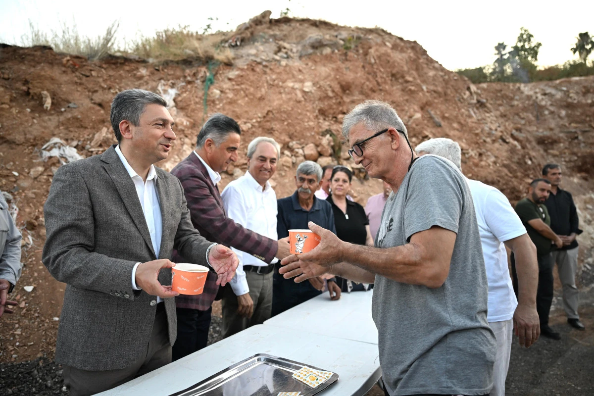 Kepez&rsquo;de Aşure Lokması Programı D&uuml;zenlendi